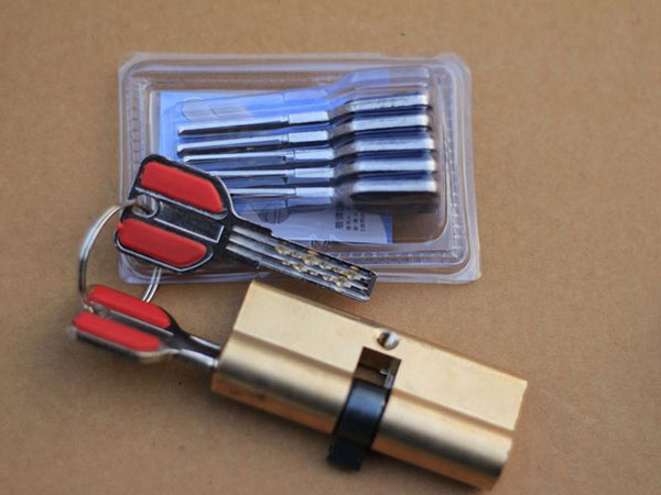 临潼24小时上门开锁公司